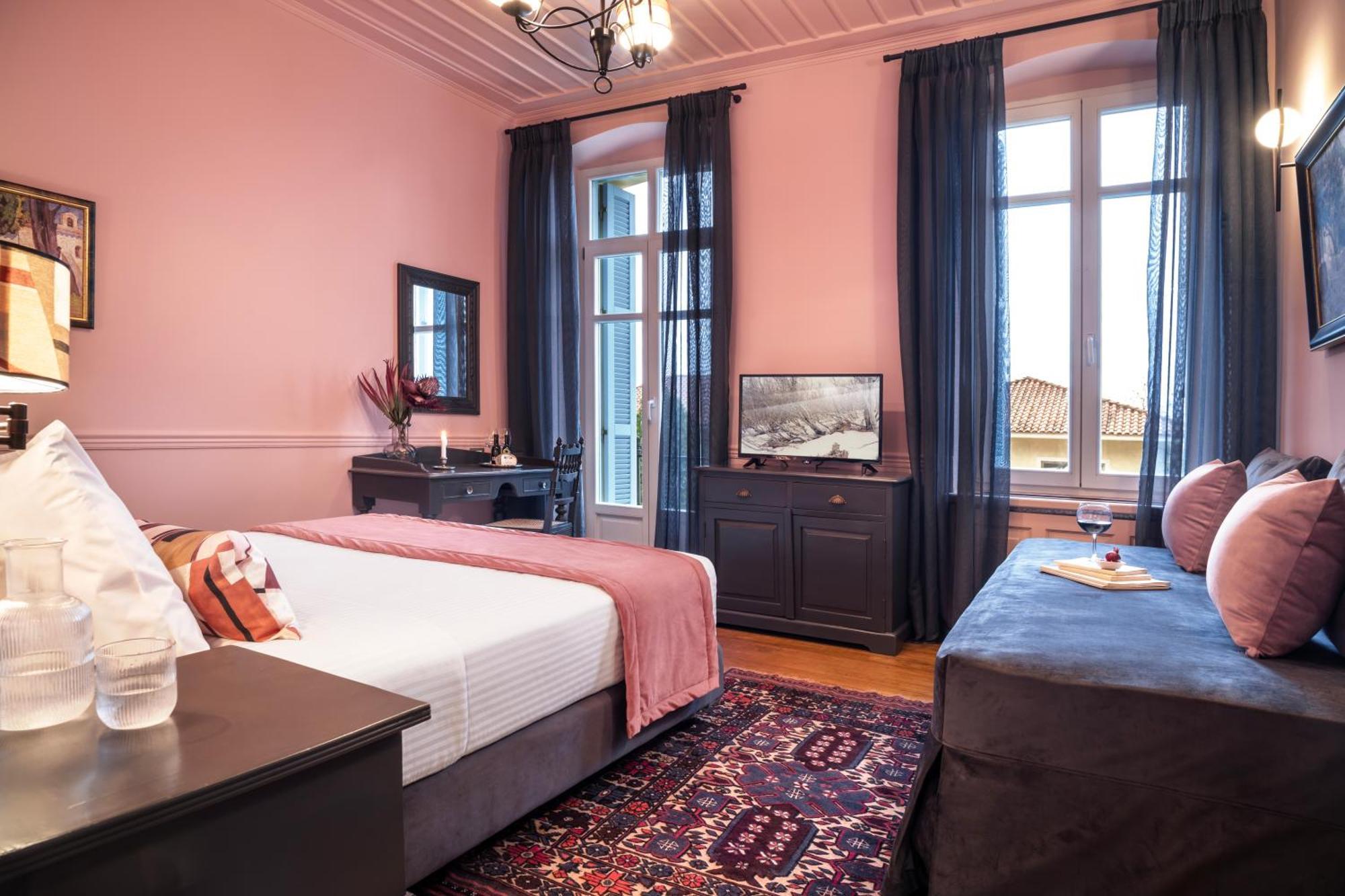 Archontiko Parnassus Dadi Hotel Amfíklia Eksteriør billede